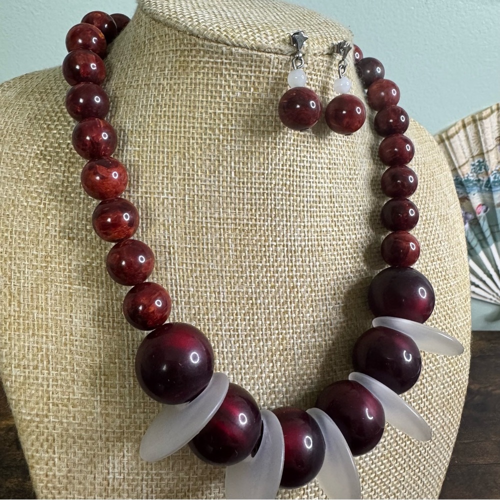 Cherry Lucite and Marbled Red Bakelite Beaded Jewelry Set Boho Necklace Earrings